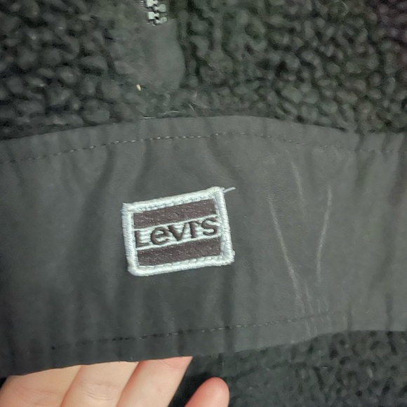Levi’s fluffy half zip - Picture 4 of 11
